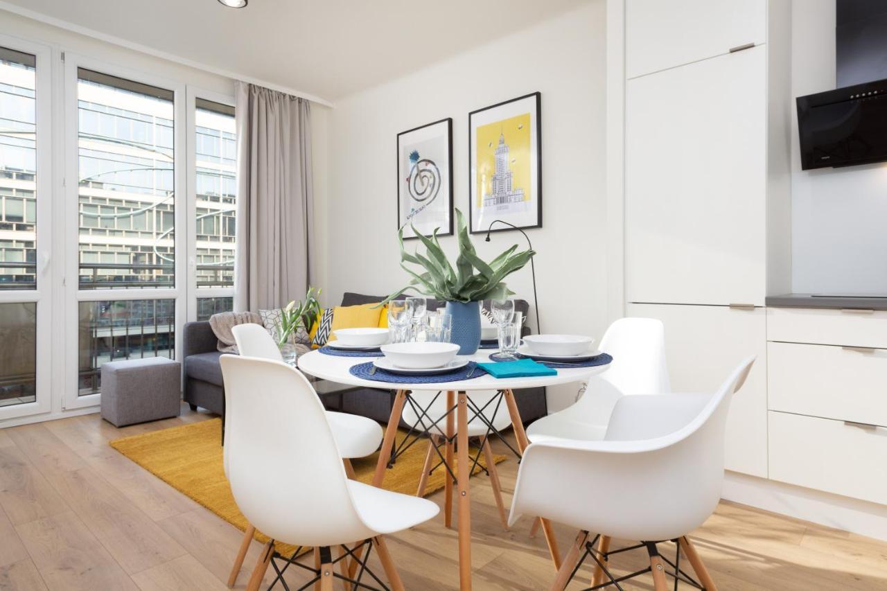 Family City Center Apartment By Renters Prestige Варшава Экстерьер фото